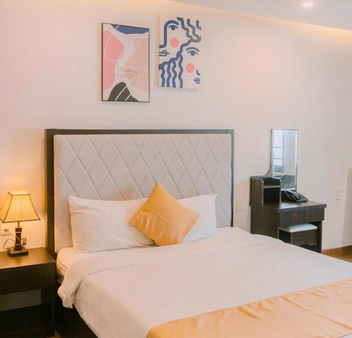 ***  Horizon Front Beach Hotel Danang Vietnam